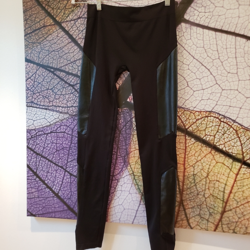 Black leggings